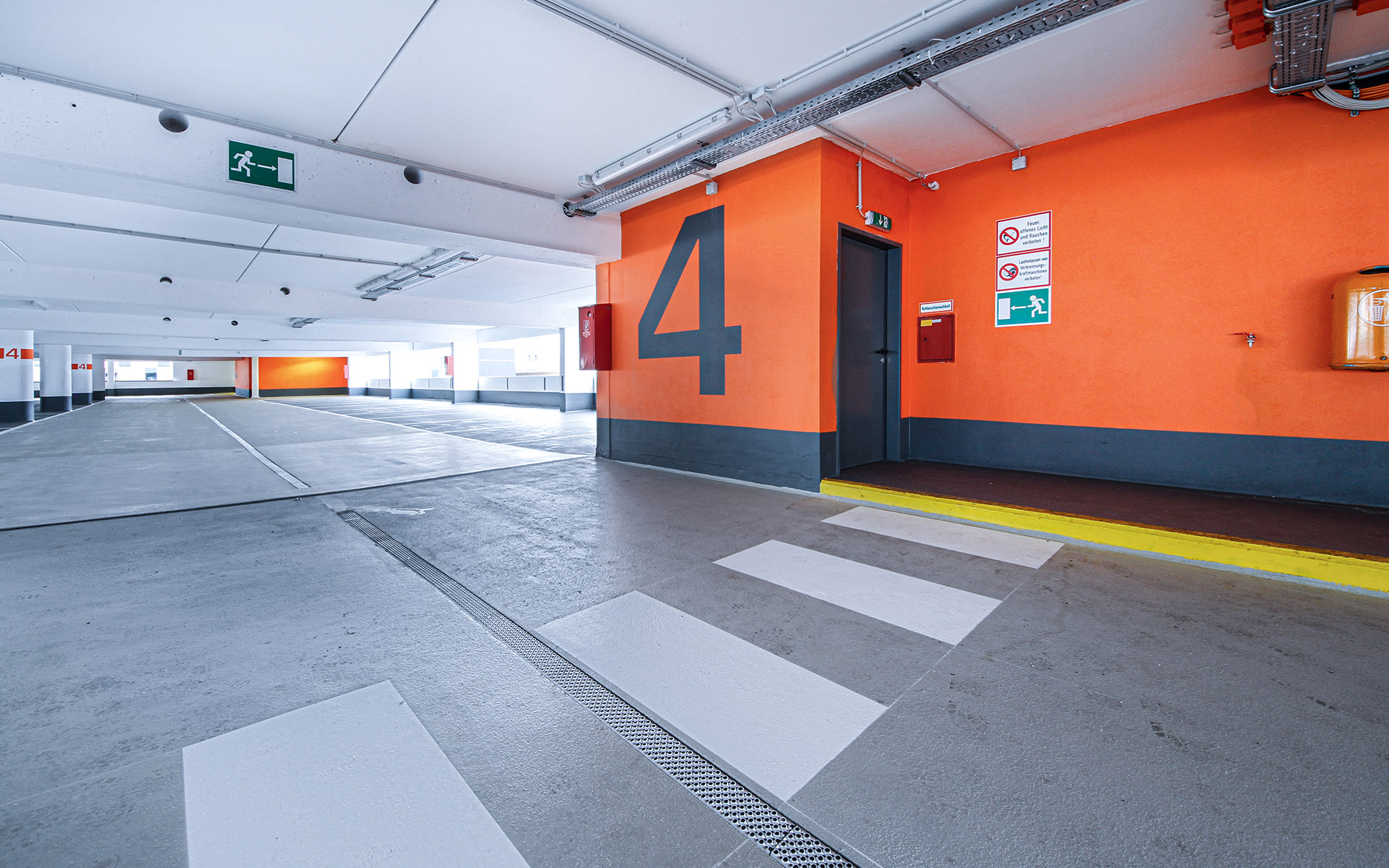 Parkhaus Westbahnhof Bild 1